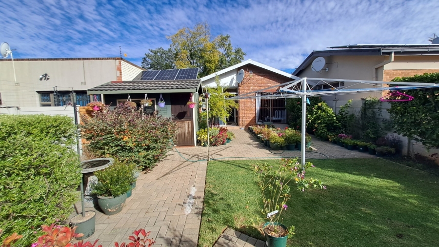 2 Bedroom Property for Sale in Fleurdal Free State